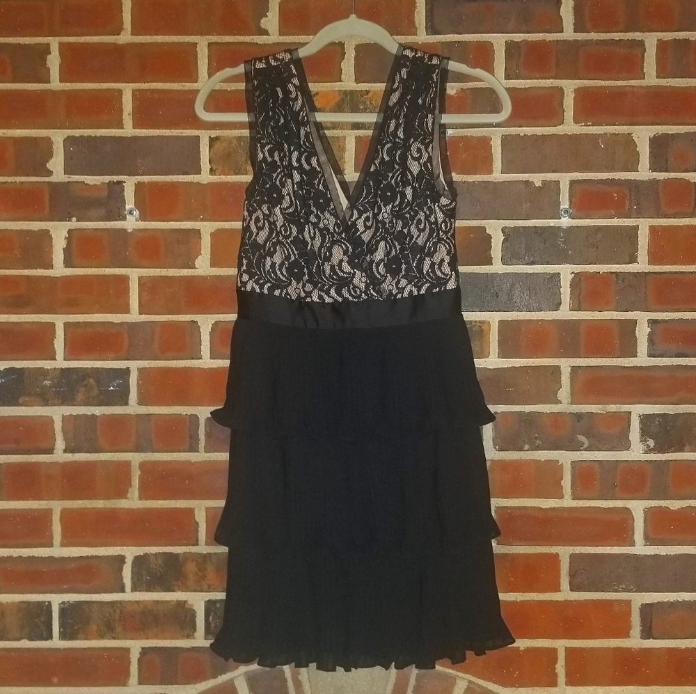 BCBG PARIS Tiered Chiffon Mini Dress
